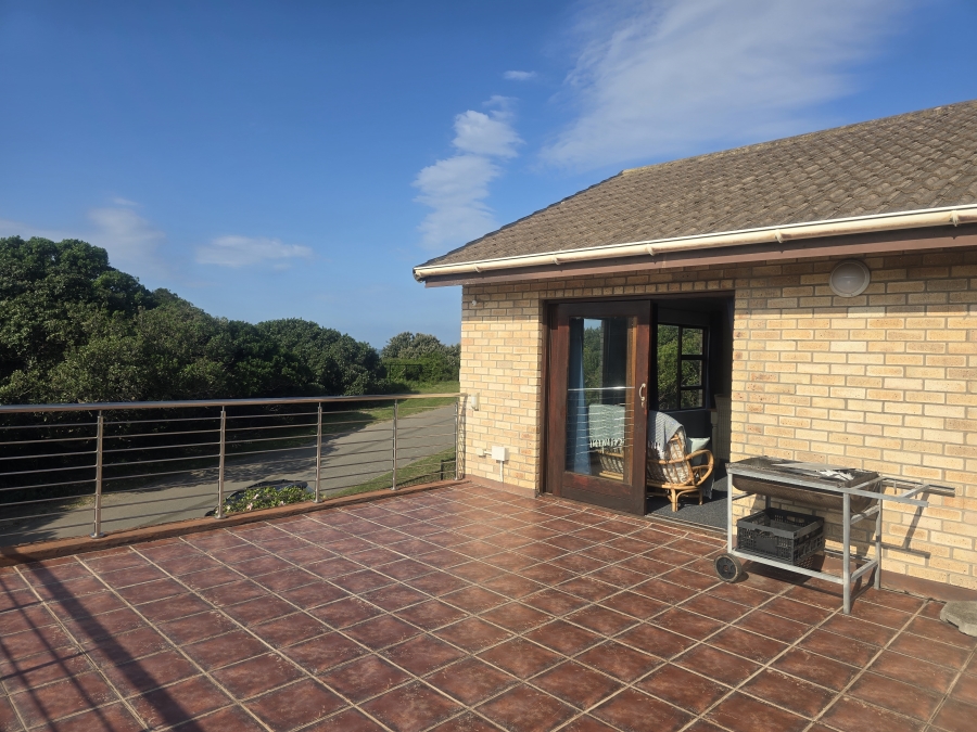 4 Bedroom Property for Sale in West Beach Eastern Cape